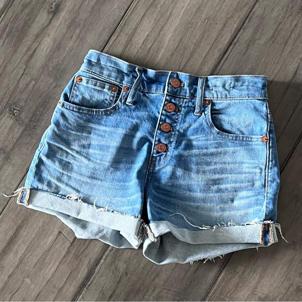 Madewell High Rise Button-Fly Denim Shorts - Size 24 - Picture 2 of 11